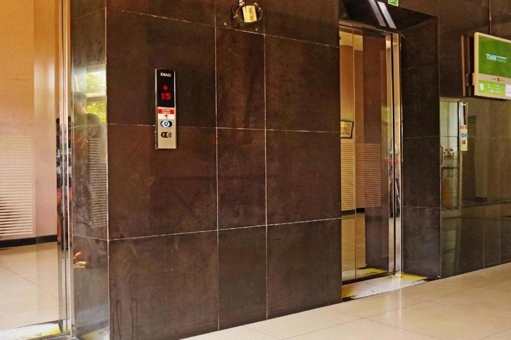 Oyo 91593 San San Rooms Apartment Gunung Putri Square Gunungputri Exterior foto